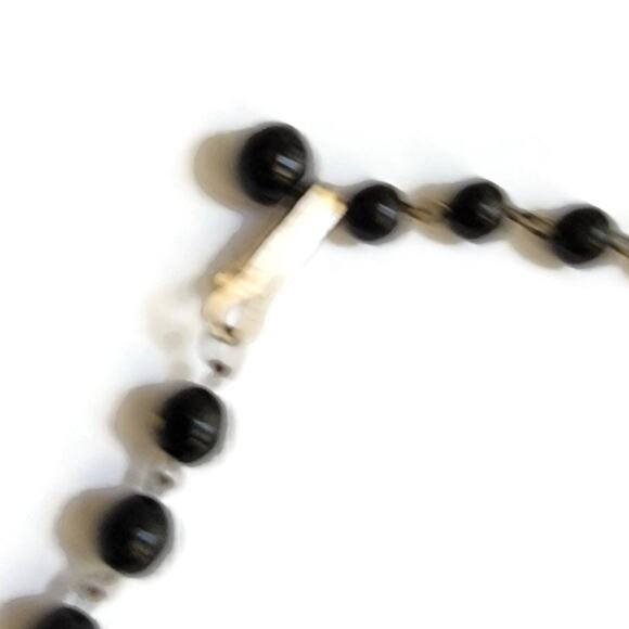 1980s Black Glass & Gold-Tone Bead Choker - Vintage Elegance - Made in Germany - Picture 9 of 10